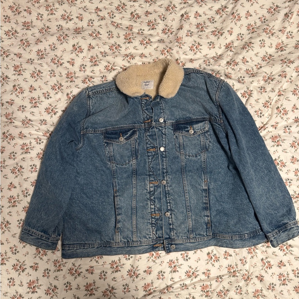 Old Navy Boyfriend Sherpa Jean Jacket